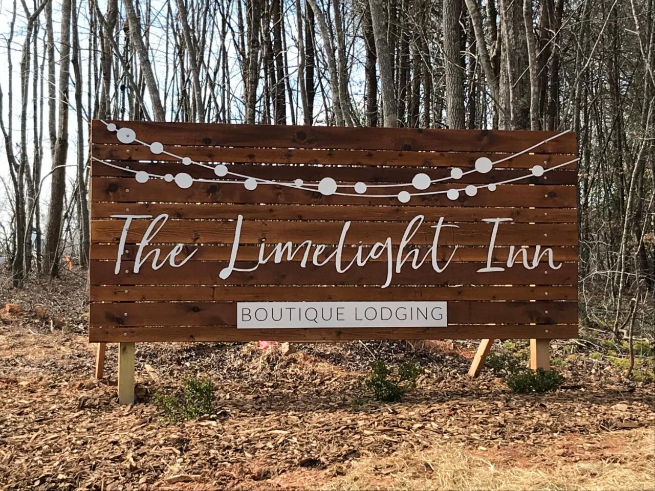The Limelight Inn Далонега Экстерьер фото